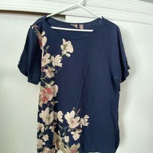 Chico's Navy Floral Short Sleeve Top
